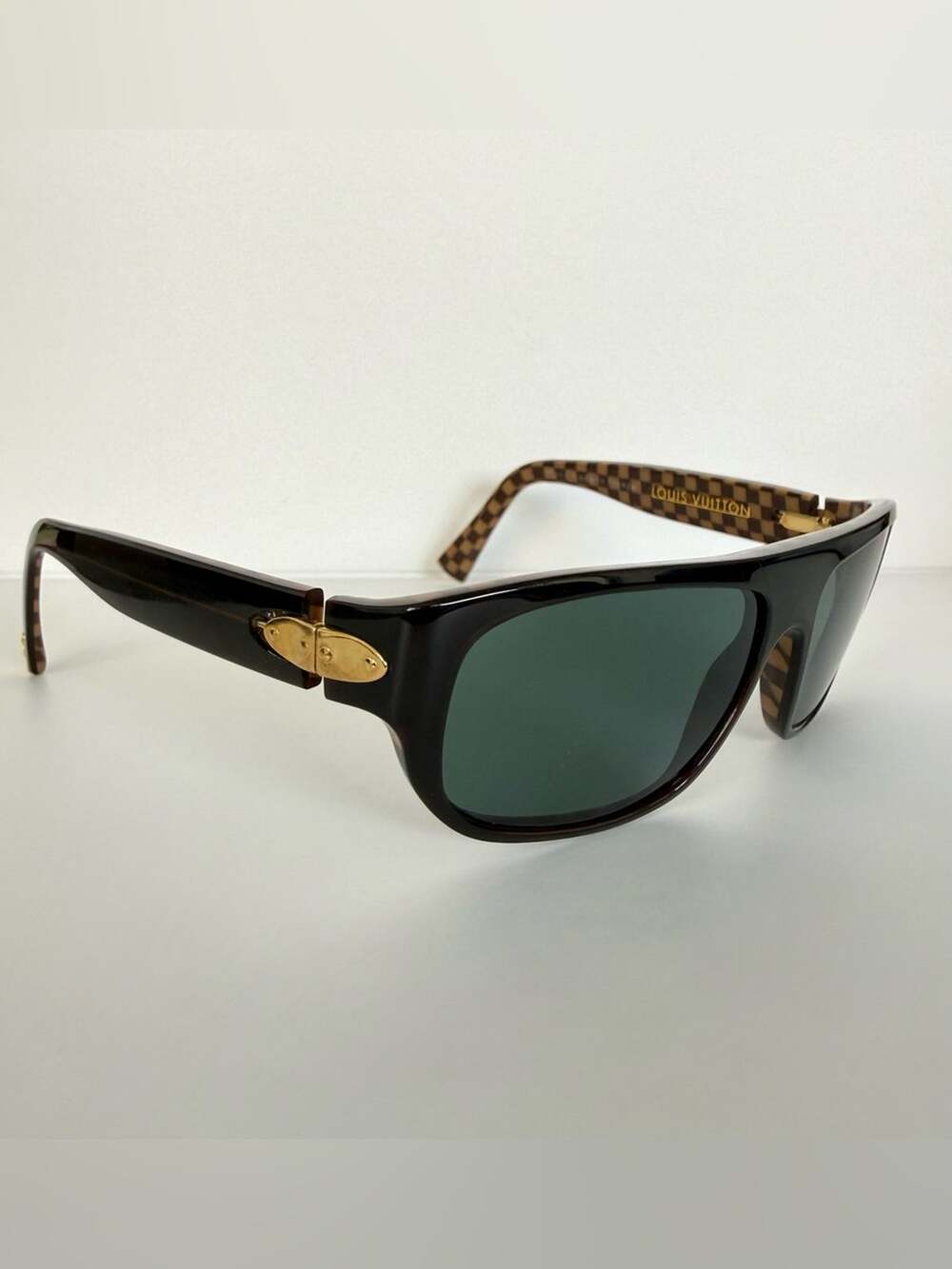 Louis Vuitton vintage men sunglasses Authentic